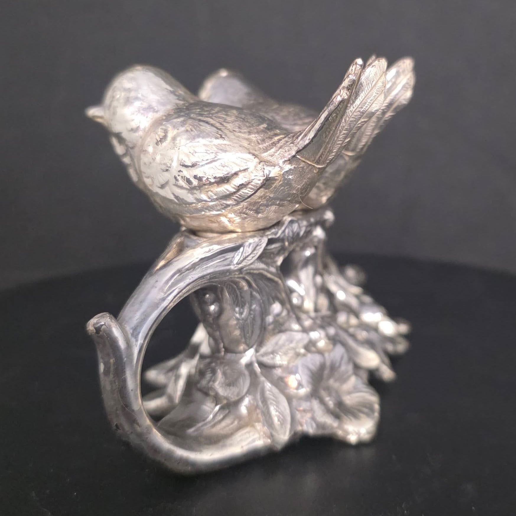 Side view of Weidlich Brothers lovebirds marked Pat. Applied For