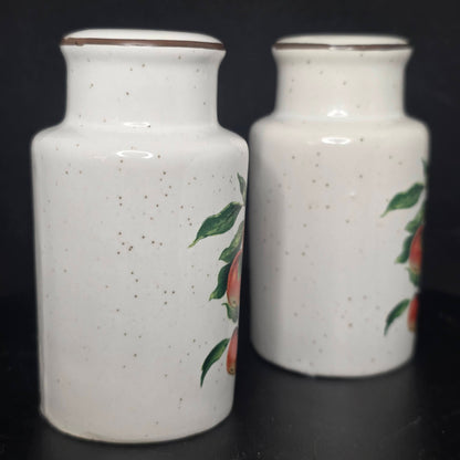 Enesco Korea apple salt and pepper shakers, Mid-Century Modern