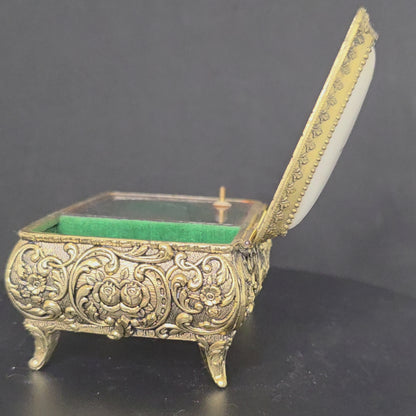 Vintage Sankyo music box playing Hush Little Baby mockingbird lullaby - sound demonstration